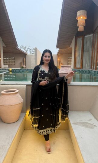 ND 5059 PAKISTANI ANARKALI SUITS ONLINE SUPPLIERND 5059 PAKISTANI ANARKALI SUITS ONLINE SUPPLIER