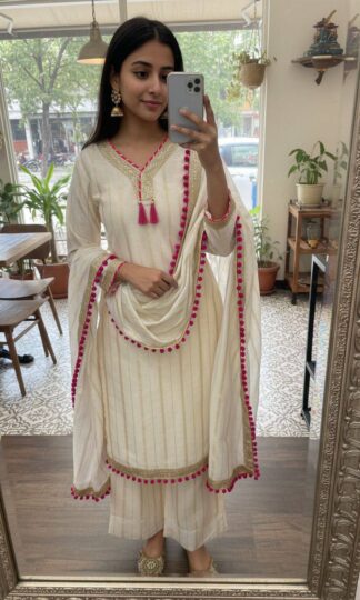 VF 228 LUXURY PAKISTANI KURTI SUITS ONLINE SUPPLIERVF 228 LUXURY PAKISTANI KURTI SUITS ONLINE SUPPLIER