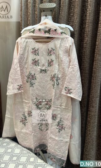 MARIA.B 1092 CHIKANKARI PAKISTANI SUITS AT BEST PRICEMARIA.B 1092 CHIKANKARI PAKISTANI SUITS AT BEST PRICE