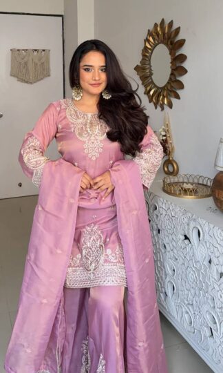 DB 43 PAKISTANI SALWAR SUITS FOR WOMEN COLLECTION DB 43 PAKISTANI SALWAR SUITS FOR WOMEN COLLECTION