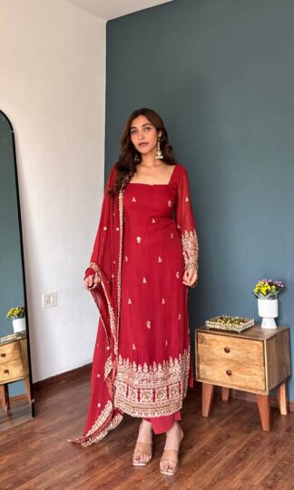 KD 1548 PAKISTANI LAWN PRINTED SUITS ONLINE WHOLESALEKD 1548 PAKISTANI LAWN PRINTED SUITS ONLINE WHOLESALE