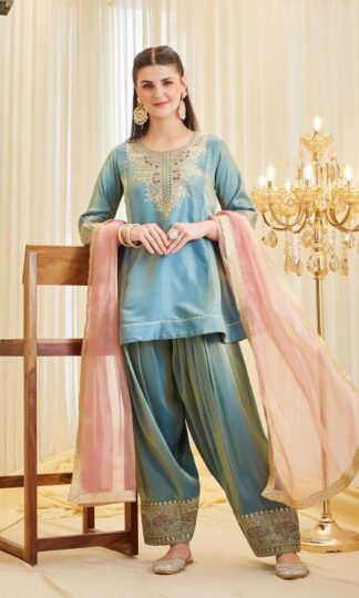 KF 1728 EMBROIDERY PAKISTANI SUITS WHOLESALEKF 1728 EMBROIDERY PAKISTANI SUITS WHOLESALE