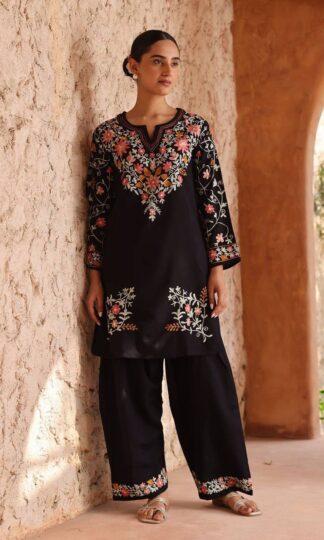 ND 5058 BLACK PAKISTANI FARSHI SALWAR SUITS ONLINE SUPPLIERND 5058 BLACK PAKISTANI FARSHI SALWAR SUITS ONLINE SUPPLIER