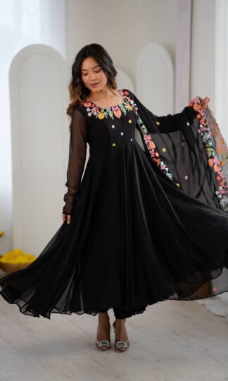 NSR 901 PARTY WEAR ANARKALI GOWN ONLINE WHOLESALENSR 901 PARTY WEAR ANARKALI GOWN ONLINE WHOLESALE