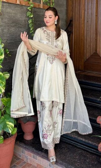 SRK 5338 WHITE SALWAR KAMEEZ MANUFACTURER IN SURATSRK 5338 WHITE SALWAR KAMEEZ MANUFACTURER IN SURAT