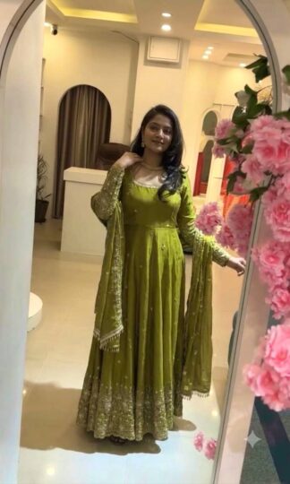 SSR 544 EMBROIDEREY ANARAKLI GOWN FOR WOMEN WHOLESALESSR 544 EMBROIDEREY ANARAKLI GOWN FOR WOMEN WHOLESALE