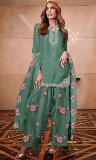 AZURE 5951 G HANIA AMIR LADIES PAKISTANI SUITS WHOLESALEAZURE 5951 G HANIA AMIR LADIES PAKISTANI SUITS WHOLESALE