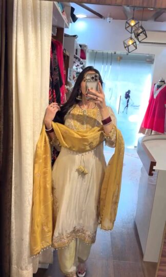 SRK 5371 PAKISTANI SALWAR SUITS WHOLESALE SURATSRK 5371 PAKISTANI SALWAR SUITS WHOLESALE SURAT