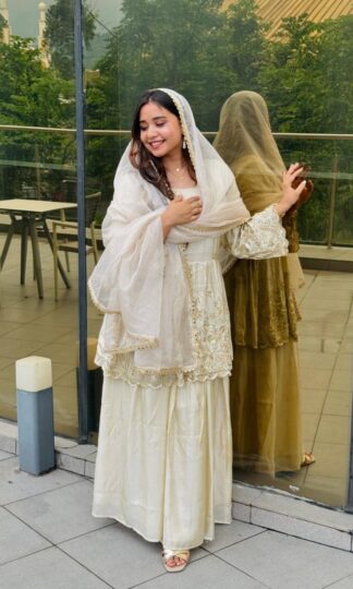 VLM 300 WEDDING SHARARA SUITS ONLINE SHOPPINGVLM 300 WEDDING SHARARA SUITS ONLINE SHOPPING
