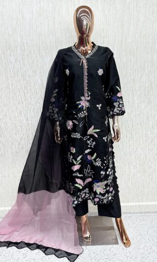 THE LIBAS COLLECTION WEDDING WEAR GLASS SILK PAKISTANI SUITSTHE LIBAS COLLECTION Glass Silk Party Wear Salwar Suit Wholesale with Front Back Sleeves Daman Embroidery and Cutwork M 38 L 40 XL 42 XXL 44