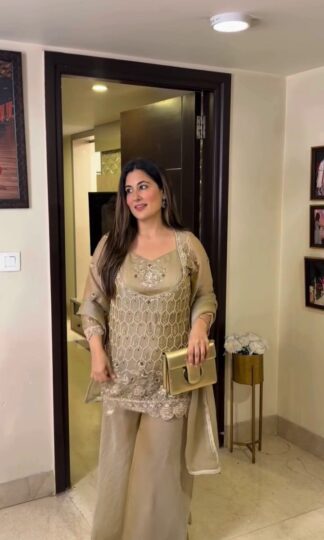 AC 7126 PREMIUM SHARARA SUITS FOR WOMEN WHOLESALEAC 7126 PREMIUM SHARARA SUITS FOR WOMEN WHOLESALE