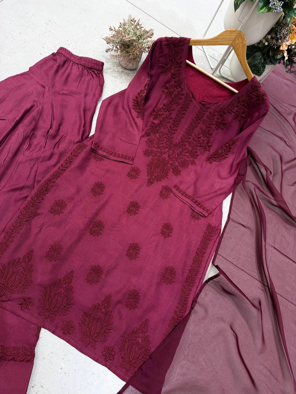 BE 517 PAKISTANI FARSHI SALWAR SUITS ONLINE WHOLESALE - Image 4