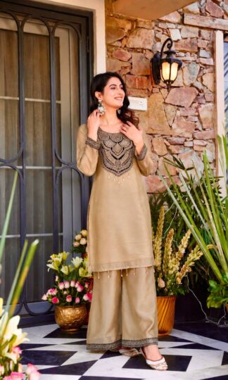 JD 660 DESIGNER CO-ORD SET FOR BOUTIQUE OWNERSJD 660 DESIGNER CO-ORD SET FOR BOUTIQUE OWNERS