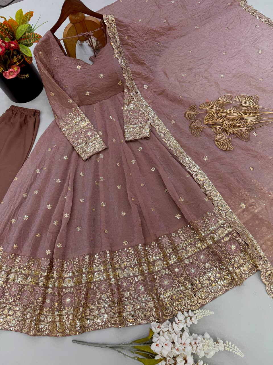 JF 059 DESIGNER PREMIUM GOWN SET WHOLESALE IN INDIA - Image 3