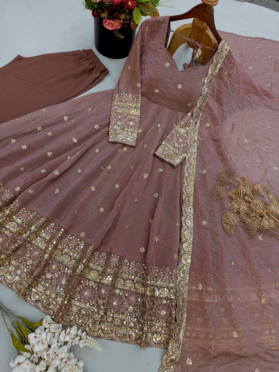 JF 059 DESIGNER PREMIUM GOWN SET WHOLESALE IN INDIA - Image 4