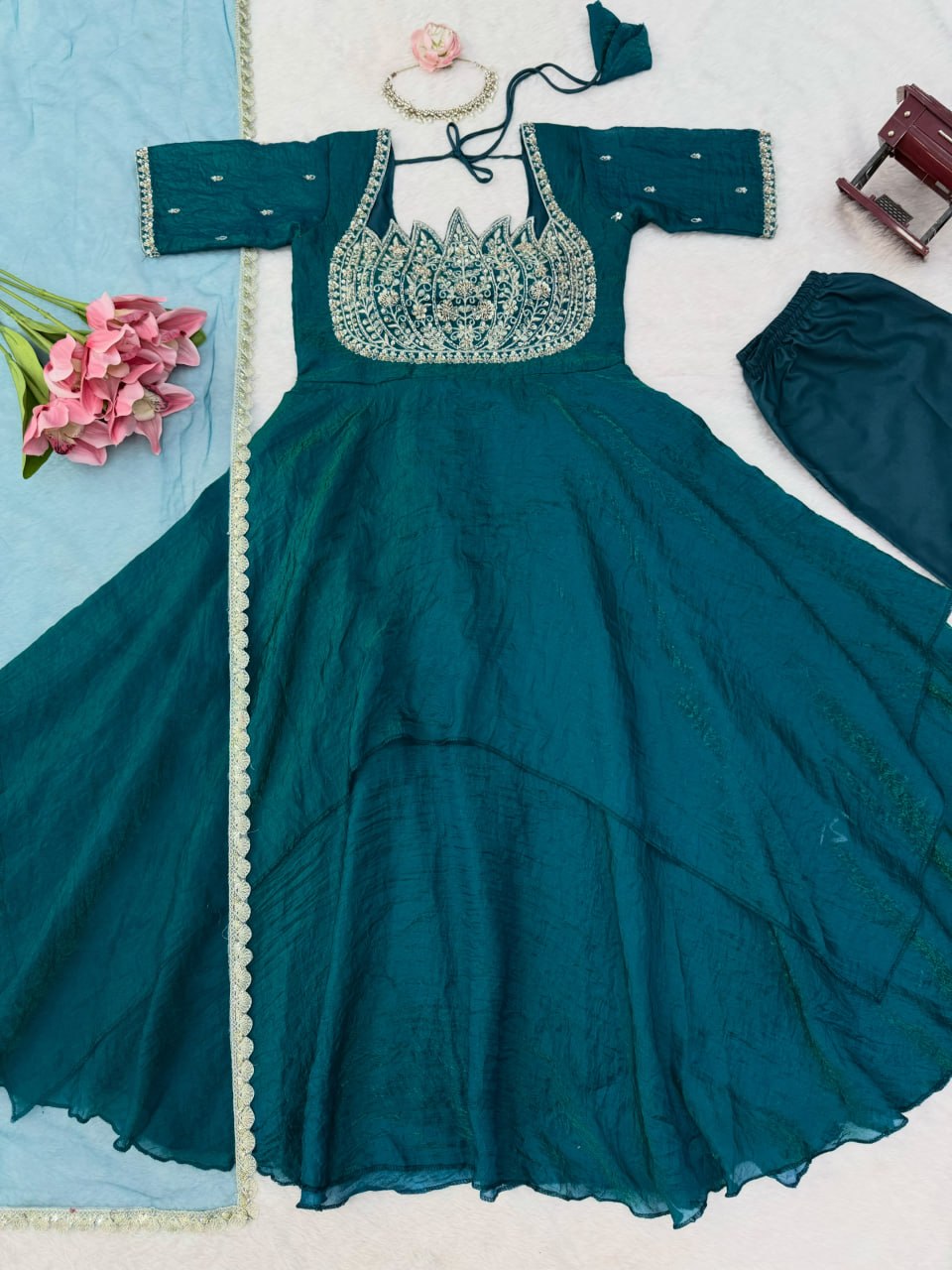 KD 1655 PAKISTANI DESIGNER ANARKALI GOWN ONLINE COLLECTION - Image 5
