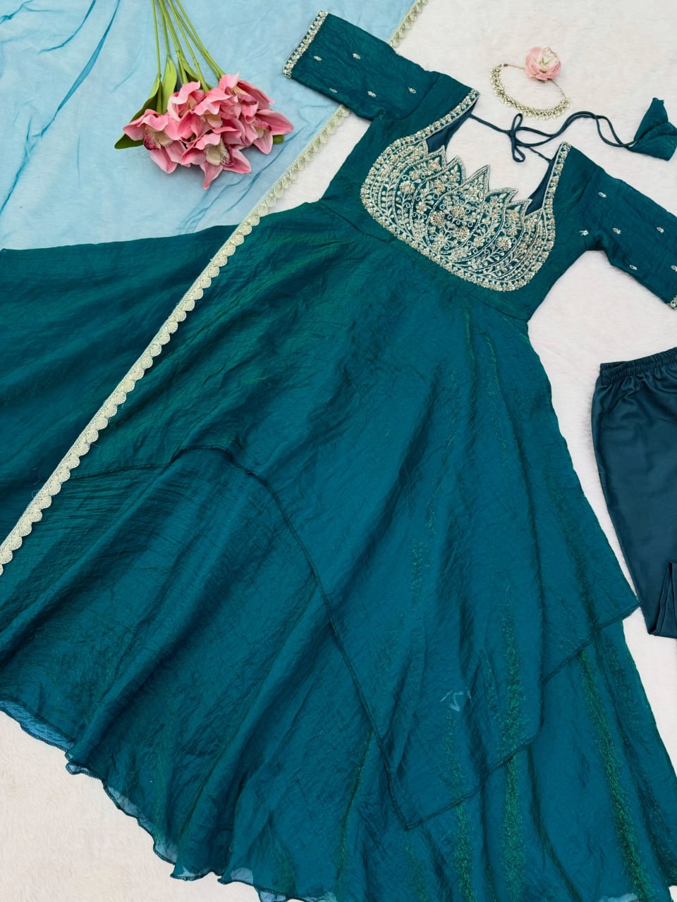 KD 1655 PAKISTANI DESIGNER ANARKALI GOWN ONLINE COLLECTION - Image 3