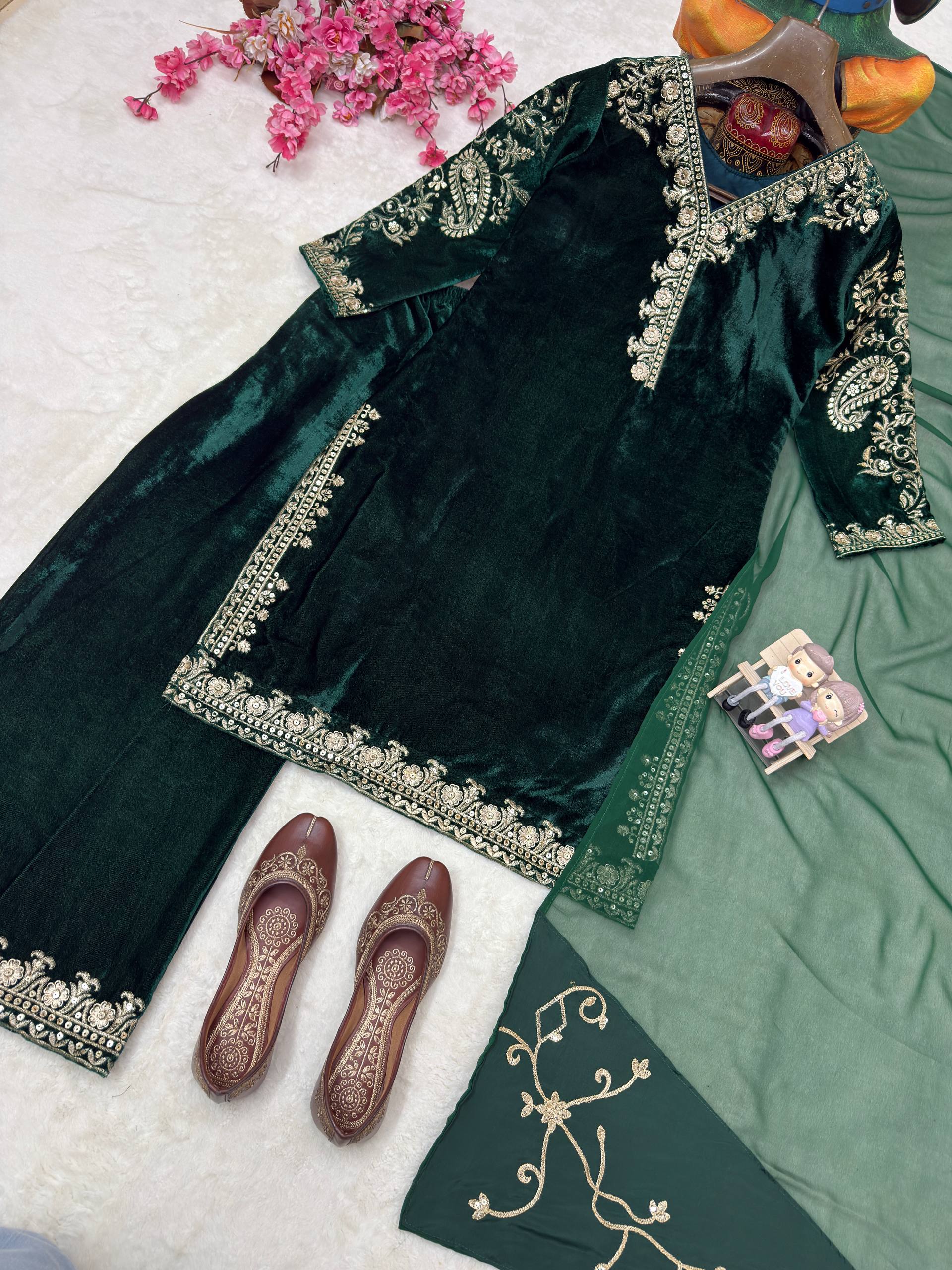 LC 1516 PAKISTANI VELVET SHARARA SUIT ONLINE COLLECTION - Image 6