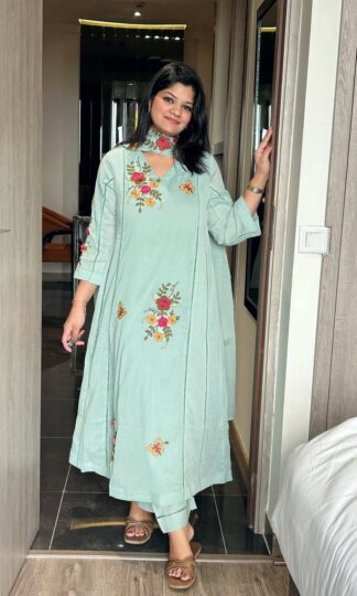 LG 2152 PAKISTANI SUITS WHOLESALE SUPPLIER IN SURATLG 2152 PAKISTANI SUITS WHOLESALE SUPPLIER IN SURAT