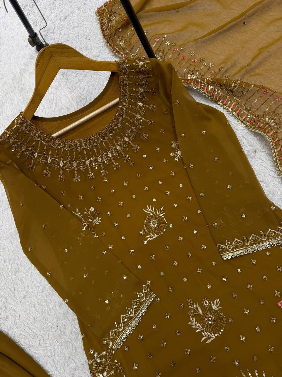 LG 2159 PAKISTANI SHARARA SUITS WHOLESALE SUPPLIER - Image 2