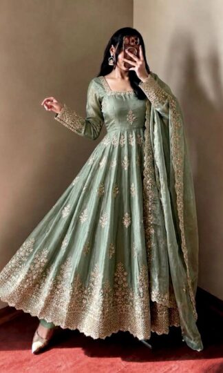 NSR 918 PAKISTANI ANARKALI GOWN ONLINE SUPPLIER INDIANSR 918 PAKISTANI ANARKALI GOWN ONLINE SUPPLIER INDIA