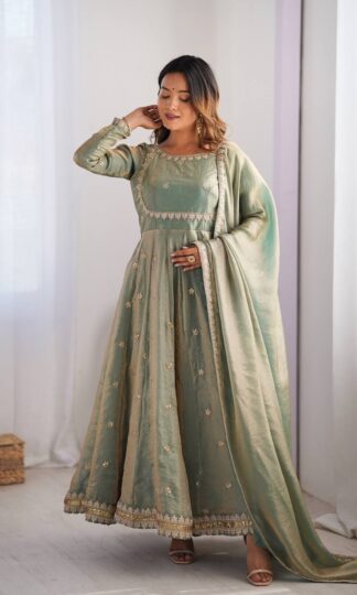 SP 06 DESIGNER ANARKALI GOWN ONLINE WHOLESALESP 06 DESIGNER ANARKALI GOWN ONLINE WHOLESALE