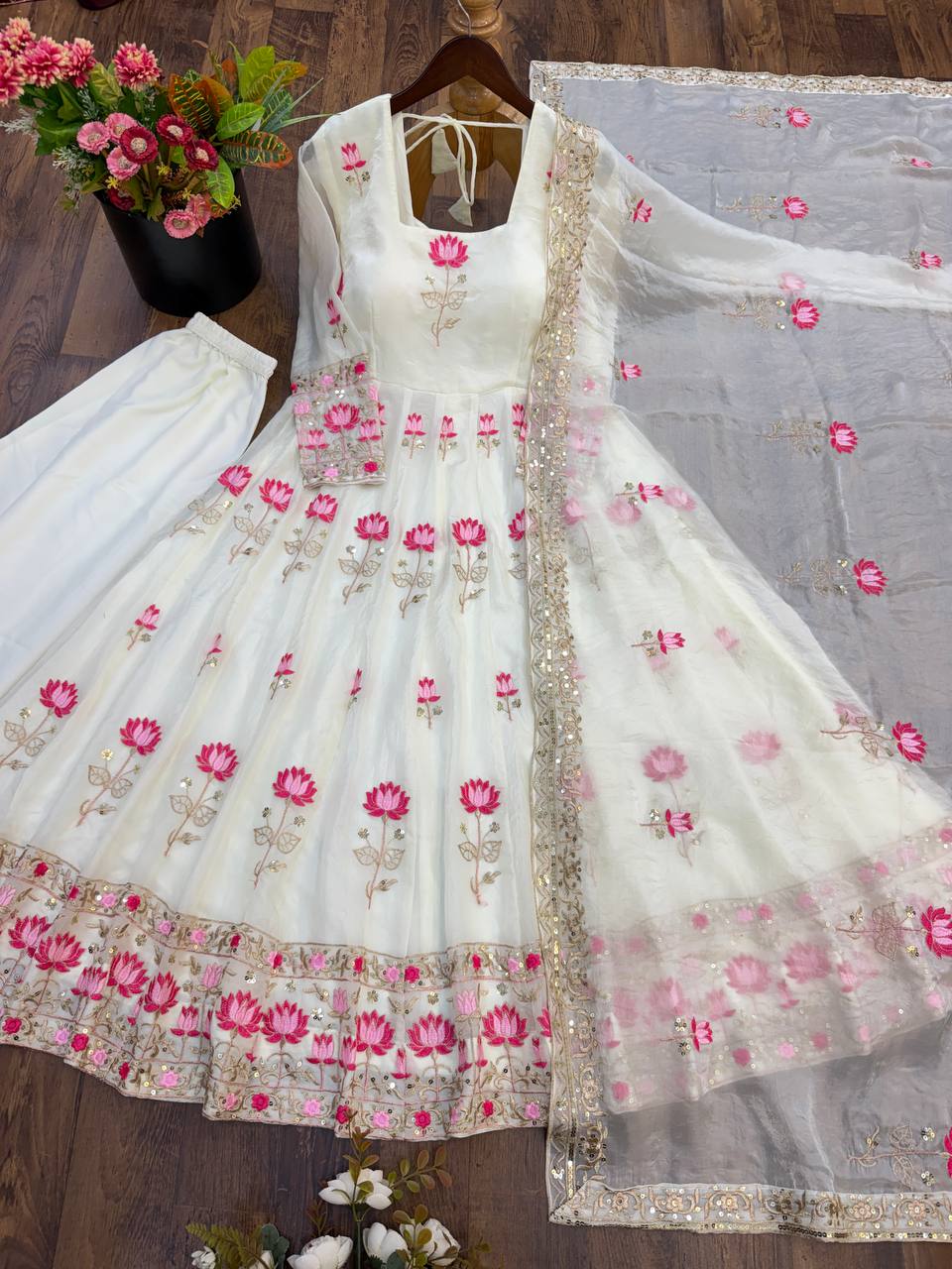 SR 1724 DESIGNER ANARKALI GOWN ONLINE COLLECTION - Image 3