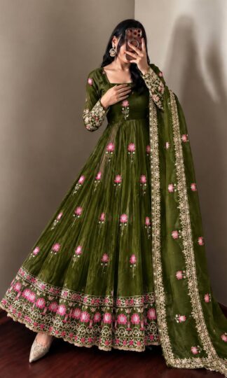 SR 1724 DESIGNER ANARKALI GOWN ONLINE WHOLESALE FOR BOUTIQUESSR 1724 DESIGNER ANARKALI GOWN ONLINE WHOLESALE FOR BOUTIQUES
