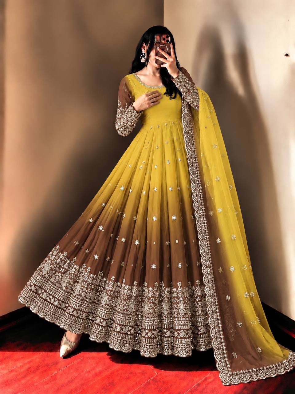 SR 1725 TRENDING DESIGNER ANARKALI GOWN ONLINE WHOLESALE (#165011)