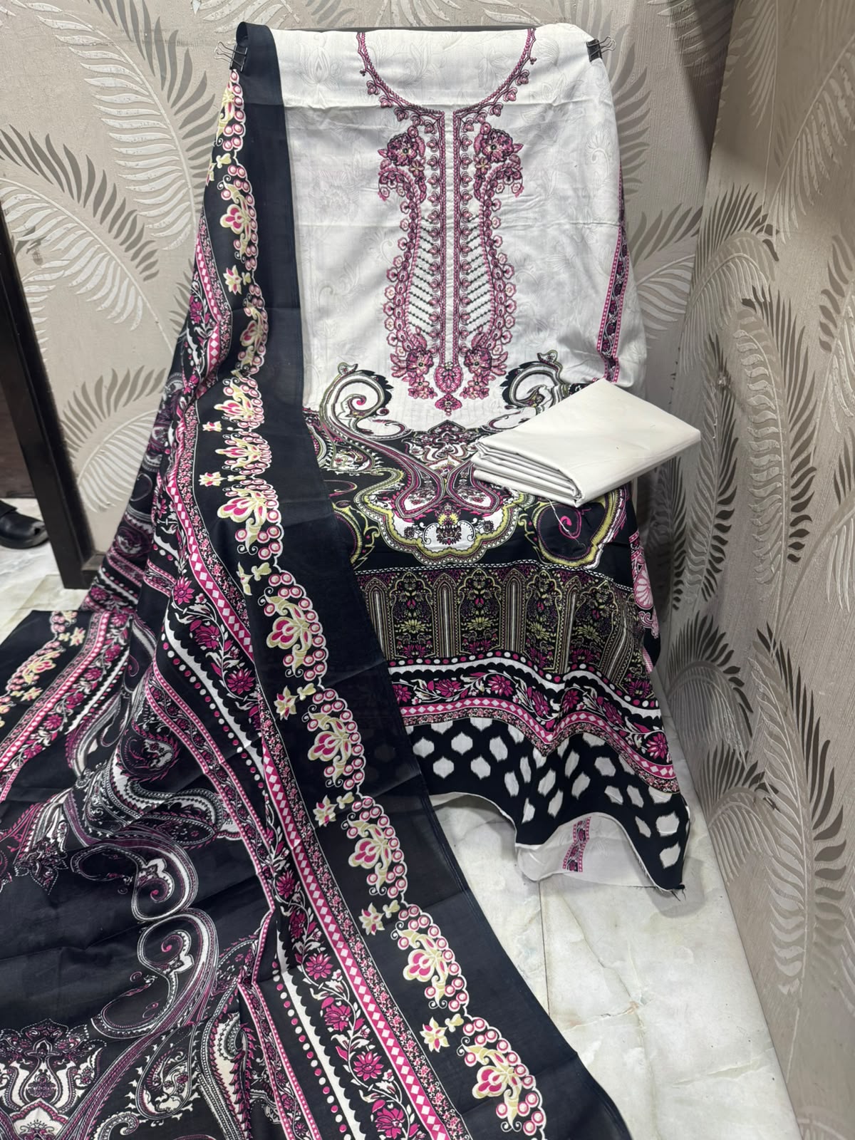 THE LIBAS COLLECTION COTTON EMBROIDERED PAKISTANI SUITS ONLINE INDIA - Image 2