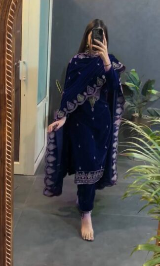 VLM 229 PAKISTANI VELVET SALWAR SUIT ONLINE SHOPPINGVLM 229 PAKISTANI VELVET SALWAR SUIT ONLINE SHOPPING